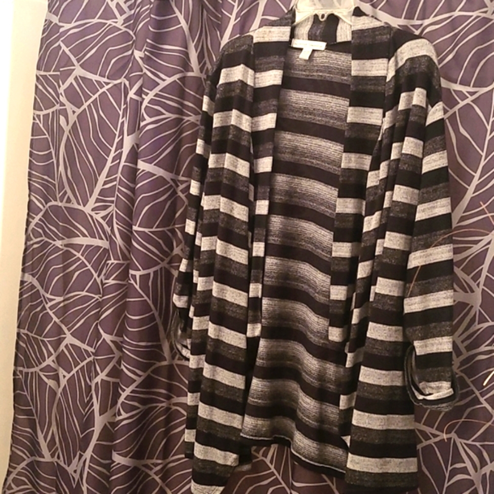 FRENCH LAUNDRY..cardigan..#(89)